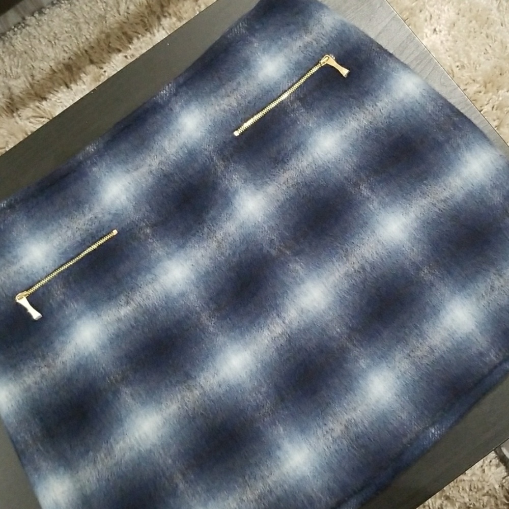 COPY - Like New Kate Spade plaid skirt.